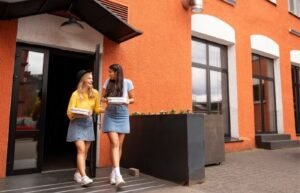 Student Housing Vs. Traditional Rentals Which Is A Better For Students